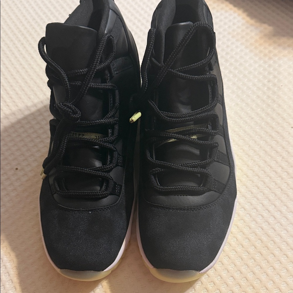 Retro Jordan 11s